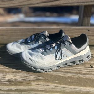 On Women’s Cloudvista Helion Sneaker